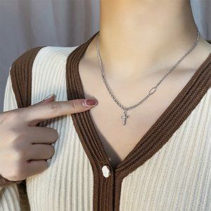 NEW Silver Clavicle Chain Double Cross Necklace